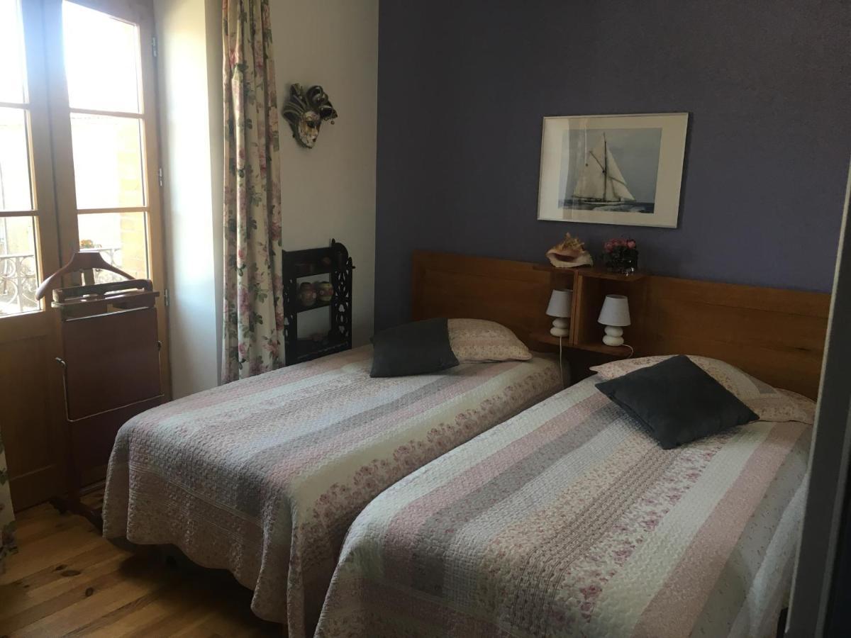 Entre Pays Basque Et Bearn Bed & Breakfast Lahontan Exterior photo